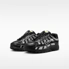 Nike P-6000 Black Metallic Silver Volt Ice (GS) alacsony szárú sneaker – termékfotó, oldalnézet