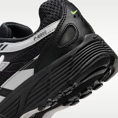 Nike P-6000 Black Metallic Silver Volt Ice (GS) alacsony szárú sneaker – termékfotó, oldalnézet