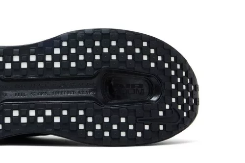 Nike Vomero Premium SP Black Mini Chrome Swoosh férfi alacsony szárú futócipő fekete