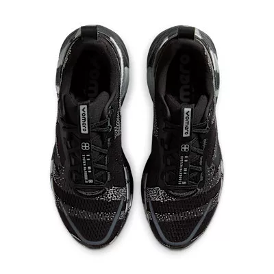 Nike Vomero 18 Disrupt Pack alacsony szárú sneaker – termékfotó, oldalnézet