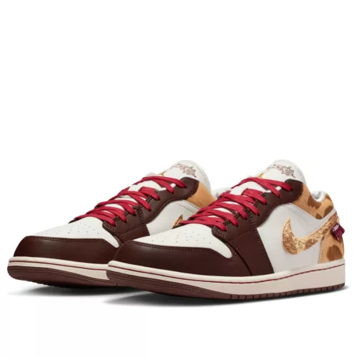Jordan 1 Low SE Year of the Horse alacsony szárú sneaker – termékfotó, oldalnézet