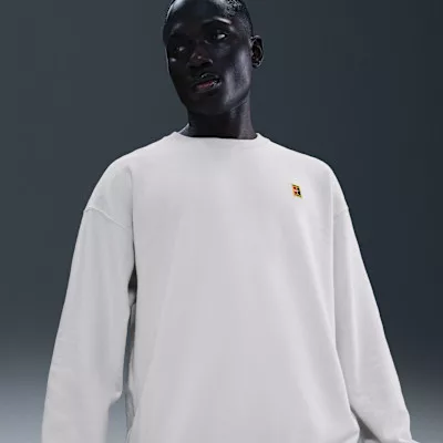 NikeCourt Men's French Terry Crewneck Top Phantom – termékfotó, oldalnézet