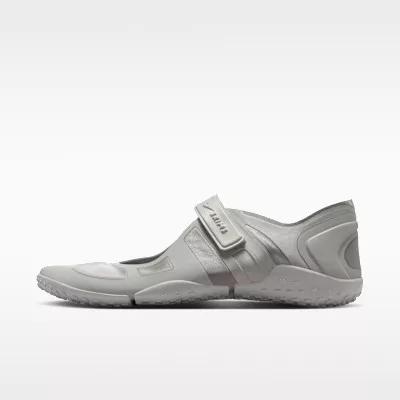 Nike Rift Satin SKIMS Night Silver (Women's) alacsony szárú sneaker – termékfotó, oldalnézet