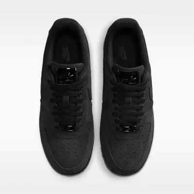 Nike Air Force 1 '07 Triple Black (W) alacsony szárú sneaker – termékfotó, oldalnézet