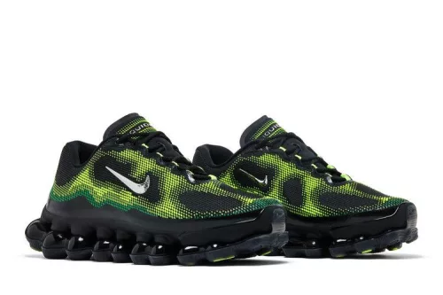 Nike Air Liquid Max Black Green Apple alacsony szárú sneaker – termékfotó, oldalnézet