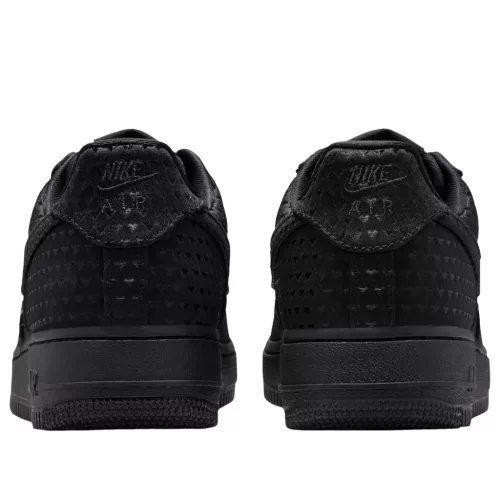 Nike Air Force 1 Low Valentine's Day Triple Black (2026) (Women's) alacsony szárú sneaker – termékfotó, oldalnézet