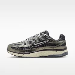 Nike P-6000 SE Anthracite Metallic Pewter alacsony szárú sneaker – termékfotó, oldalnézet
