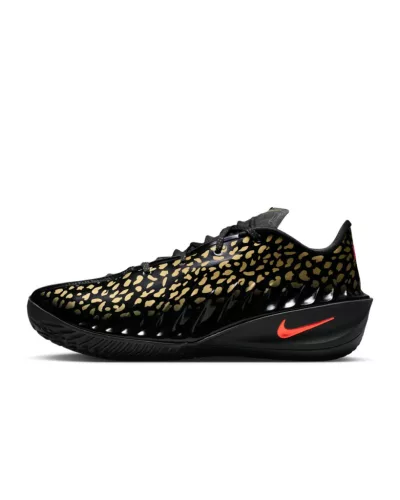 Nike Air Zoom GT Cut 4 Victor Wembanyama Gold Panther alacsony szárú sneaker – termékfotó, oldalnézet