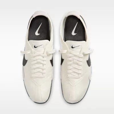 Nike Moon Shoe Sail Black alacsony szárú sneaker – termékfotó, oldalnézet