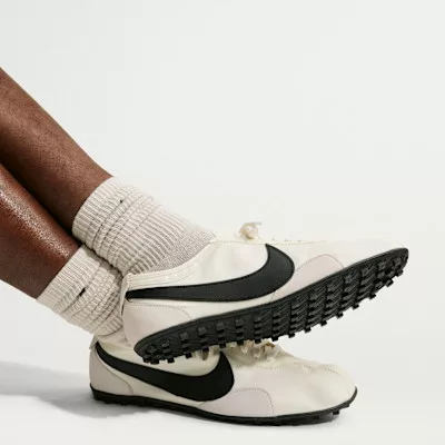 Nike Moon Shoe Sail Black alacsony szárú sneaker – termékfotó, oldalnézet