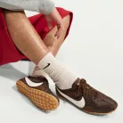 Nike Moon Shoe OG Cacao Wow Sail Gum alacsony szárú sneaker – termékfotó, oldalnézet