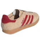 adidas Gazelle Indoor Magic Beige Victory Red (Women's) alacsony szárú sneaker – termékfotó, oldalnézet