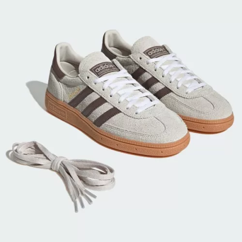 adidas Handball Spezial Off-White Earth Strata Gum (Women's) női alacsony szárú utcai sneaker bézs