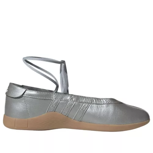 adidas Taekwondo Mei Ballet Silver Metallic Gum (Women's) sneaker – termékfotó, oldalnézet