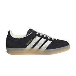 adidas Gazelle Indoor Core Black Cream White Gum (Women's) alacsony szárú sneaker – termékfotó, oldalnézet