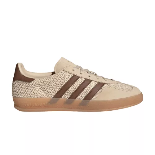 adidas Gazelle Indoor Sand Strata Premium Brown (Women's) alacsony szárú sneaker – termékfotó, oldalnézet