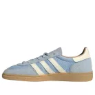 adidas Handball Spezial Clear Sky White Warm Sandstone alacsony szárú sneaker – termékfotó, oldalnézet