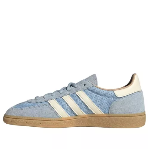 adidas Handball Spezial Clear Sky White Warm Sandstone alacsony szárú sneaker – termékfotó, oldalnézet