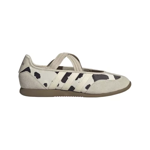 Adidas Barreda Mary Jane Cow Print alacsony szárú sneaker – termékfotó, oldalnézet