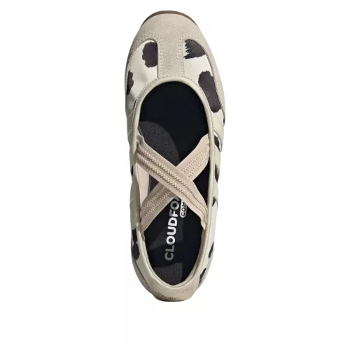 Adidas Barreda Mary Jane Cow Print alacsony szárú sneaker – termékfotó, oldalnézet