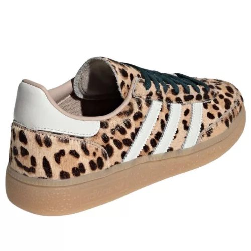 adidas Handball Spezial Leopard Magic Beige (Women's) alacsony szárú sneaker – termékfotó, oldalnézet