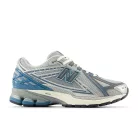 New Balance 1906R Silver Metallic Terrarium alacsony szárú sneaker – termékfotó, oldalnézet