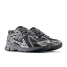 New Balance 1906R Phantom Dark Grey Metallic Silver alacsony szárú sneaker – termékfotó, oldalnézet