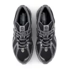 New Balance 1906R Phantom Dark Grey Metallic Silver alacsony szárú sneaker – termékfotó, oldalnézet