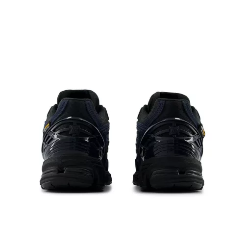 New Balance 1906R Cordura Outerspace alacsony szárú sneaker – termékfotó, oldalnézet