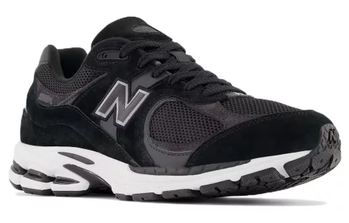 New Balance 2002R Black Gunmetal alacsony szárú sneaker – termékfotó, oldalnézet