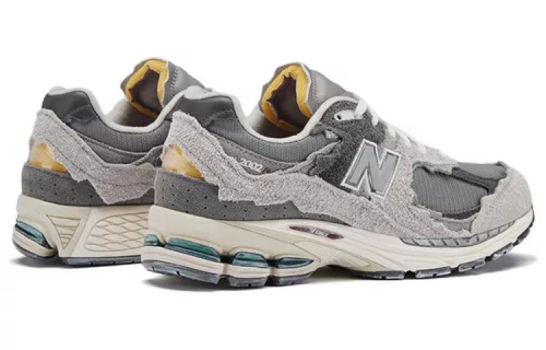 New Balance 2002R Protection Pack Rain Cloud alacsony szárú sneaker – termékfotó, oldalnézet