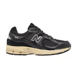 New Balance 2002R Black Vintage alacsony szárú sneaker – termékfotó, oldalnézet