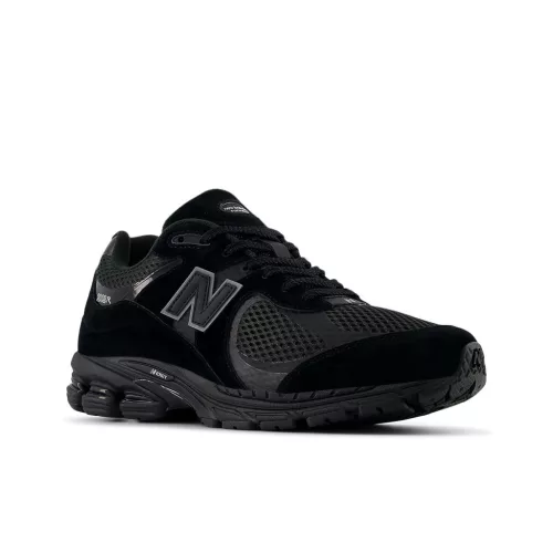 New Balance 2002R Mesh Black Metallic alacsony szárú sneaker – termékfotó, oldalnézet