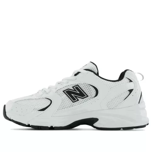 New Balance 530 White Black Details alacsony szárú sneaker – termékfotó, oldalnézet