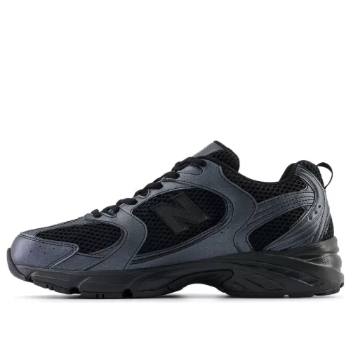 New Balance 530 Black Dark Grey alacsony szárú sneaker – termékfotó, oldalnézet