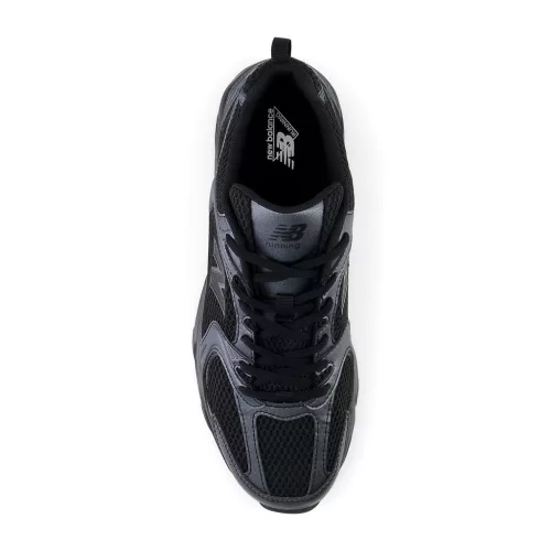 New Balance 530 Black Dark Grey alacsony szárú sneaker – termékfotó, oldalnézet
