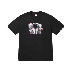 Supreme Skunk Tee 'Black' – termékfotó, oldalnézet