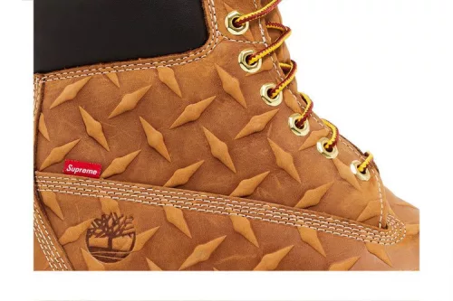 Supreme x Timberland 6 Inch Premium Waterproof Boot Embossed Diamond Plate Wheat férfi magas szárú bakancs búza utcai sneaker