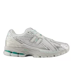New Balance 1906 White Silver Grey alacsony szárú sneaker – termékfotó, oldalnézet