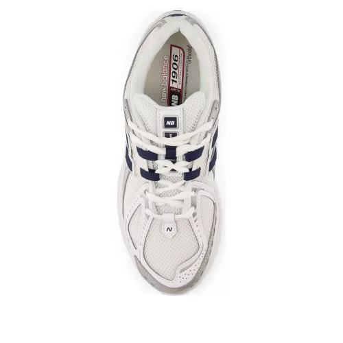 New Balance 1906R White Navy Silver Metallic alacsony szárú sneaker – termékfotó, oldalnézet