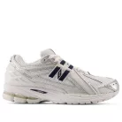 New Balance 1906R White Navy Silver Metallic alacsony szárú sneaker – termékfotó, oldalnézet