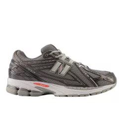 New Balance 1906R Black Metallic Urgent Red Slate alacsony szárú sneaker – termékfotó, oldalnézet