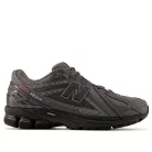 New Balance 1906R Primaloft Castlerock Black Metallic Silver Metallic alacsony szárú sneaker – termékfotó, oldalnézet