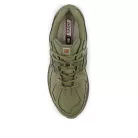 New Balance 1906R Primaloft Dark Olivine Silver Metallic alacsony szárú sneaker – termékfotó, oldalnézet