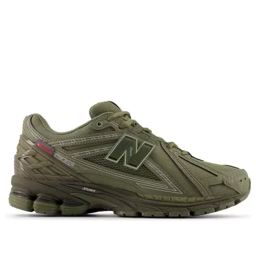 New Balance 1906R Primaloft Dark Olivine Silver Metallic alacsony szárú sneaker – termékfotó, oldalnézet