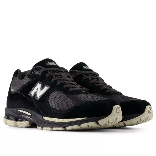 New Balance 2002R Black Oat alacsony szárú sneaker – termékfotó, oldalnézet