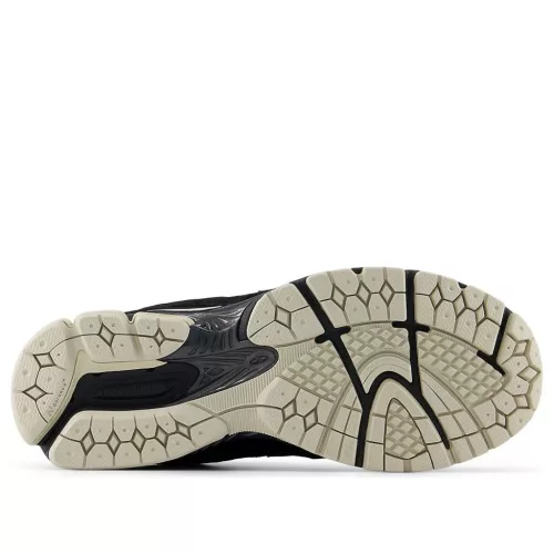 New Balance 2002R Black Oat alacsony szárú sneaker – termékfotó, oldalnézet