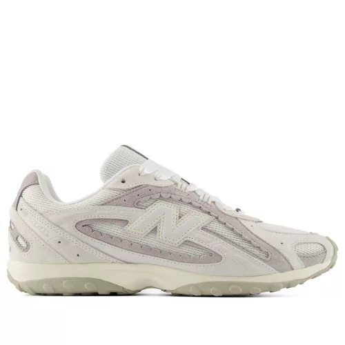 New Balance 204L Reflection alacsony szárú sneaker – termékfotó, oldalnézet