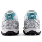 New Balance 204L Light Silver Metallic alacsony szárú sneaker – termékfotó, oldalnézet