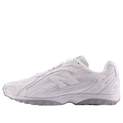 New Balance 204L Natural alacsony szárú sneaker – termékfotó, oldalnézet